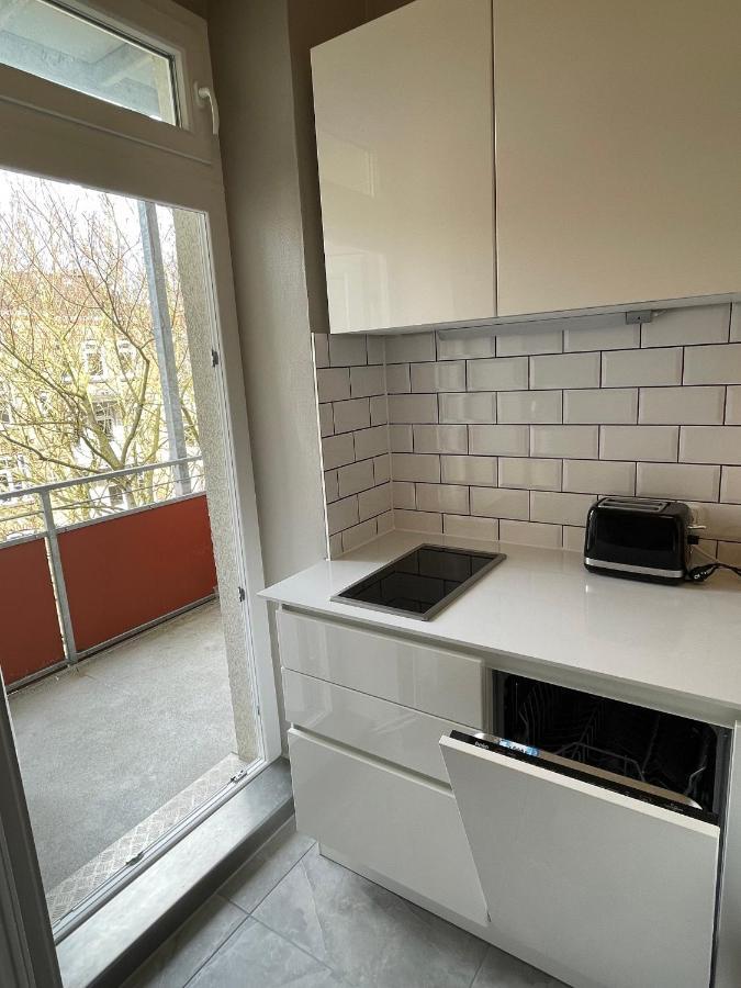Ferienwohnung Altbaucharme Deluxe Mit Balkon In Zentraler Lage Kiel Exterior foto